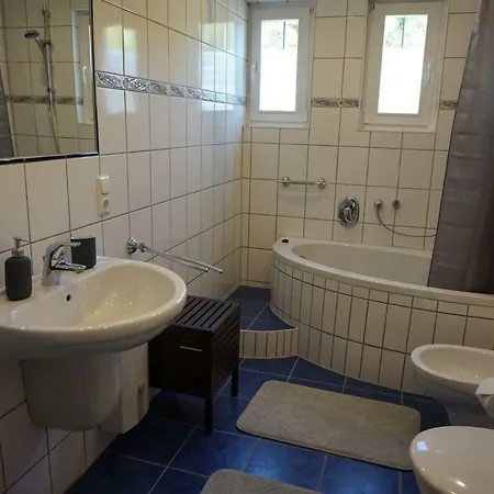 Citynahe Festung Ehrenbreitstein 65m² Mit Grossem Garten Apartment
