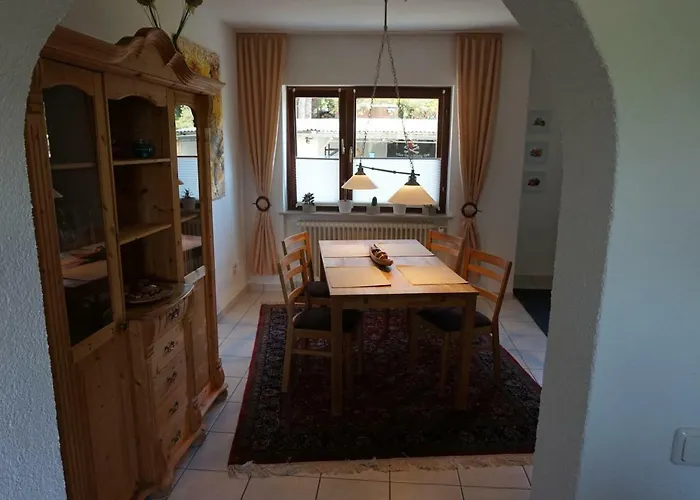 Citynahe Festung Ehrenbreitstein 65m² Mit Grossem Garten Apartmán Koblenc